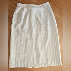 ✨️ VINTAGE Cream and Blue Pinstriped Pencil Skirt